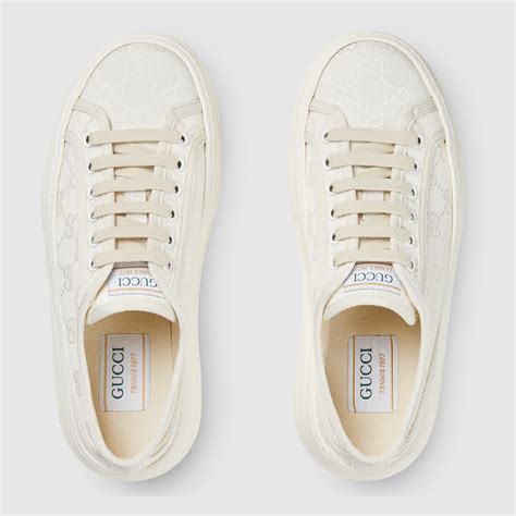 zapatillas gucci precio panama|Zapatilla GG para mujer en piel blanca .